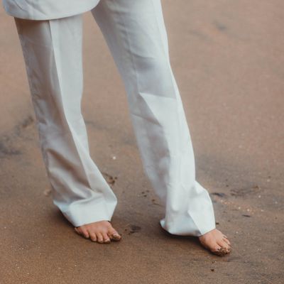 Minimalist space with natural light, suitable for exercise.